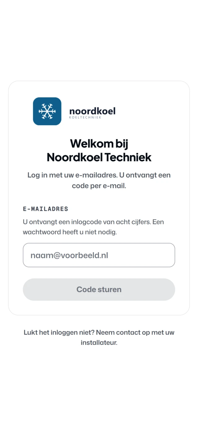 Het inlogscherm van het klantportaal in de huisstijl van Noordkoel: het logo, een veld voor het e-mailadres en de knop Code sturen.
