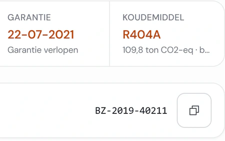 Installatie Koelmachine verkoopruimte in Fikst: indeling bevestigd, zeven jaar oud, laatste werk op 15 oktober, garantie verlopen en koudemiddel R404A met 109,8 ton CO2-equivalent.