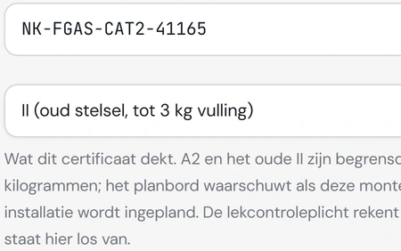 Een monteur in Fikst met het F-gassencertificaat: nummer, categorie II en geldig van 3 juni 2022 tot 3 juni 2027.