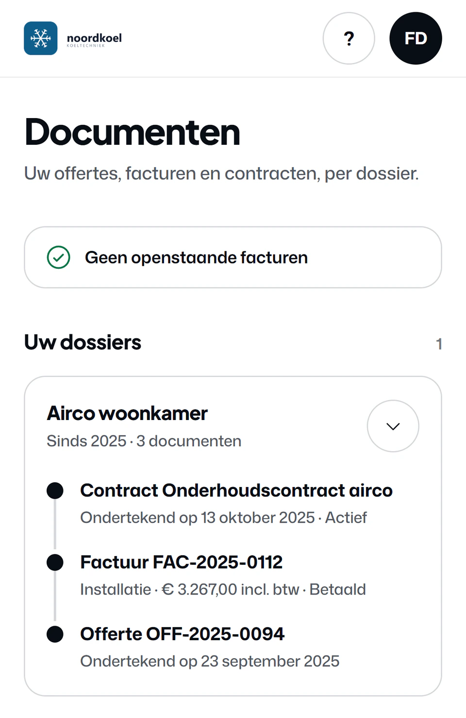 Documenten in het klantportaal: in het dossier Airco woonkamer het onderhoudscontract, de betaalde factuur FAC-2025-0112 en de getekende offerte.