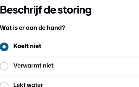 Storing melden in het klantportaal, stap 2 van 5: de airco in de woonkamer is gekozen en bij Wat is er aan de hand staat Koelt niet aangevinkt.