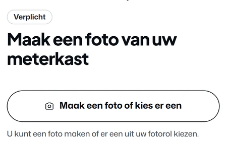 De vragenlijst in het klantportaal van Noordkoel op de telefoon: vraag 5 van 37, Maak een foto van uw meterkast, met de knop om een foto te maken en Later beantwoorden.